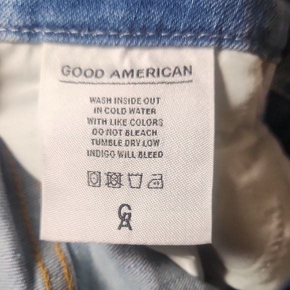 Good American Blue Skinny Jeans with High Waist and Distressed Hem - Picture 5 of 6